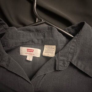 Levi's Black Shirt - Size L